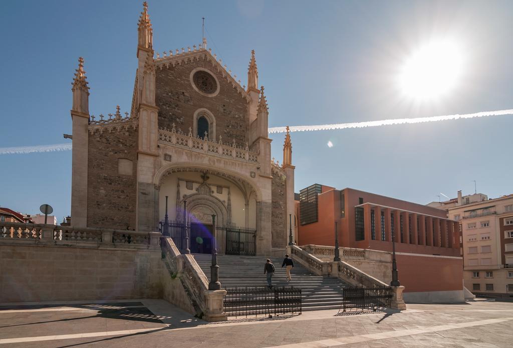 Los Jeronimos Madrid Esterno foto